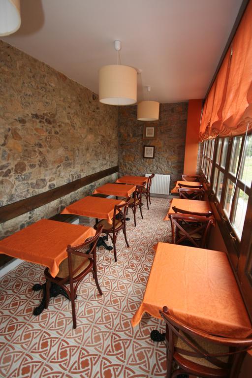 Hotel Casona Cuervo San Tirso de Candamo Kültér fotó