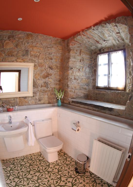 Hotel Casona Cuervo San Tirso de Candamo Kültér fotó