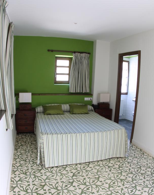 Hotel Casona Cuervo San Tirso de Candamo Kültér fotó